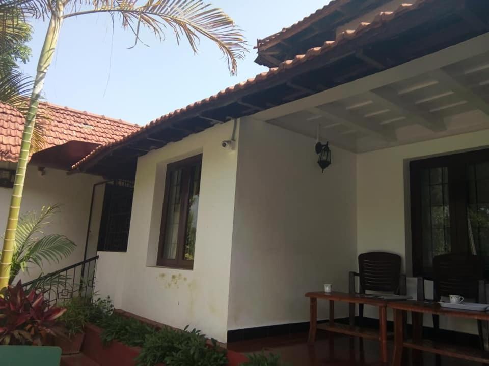 Emerald Castle Villa Madikeri Exterior photo